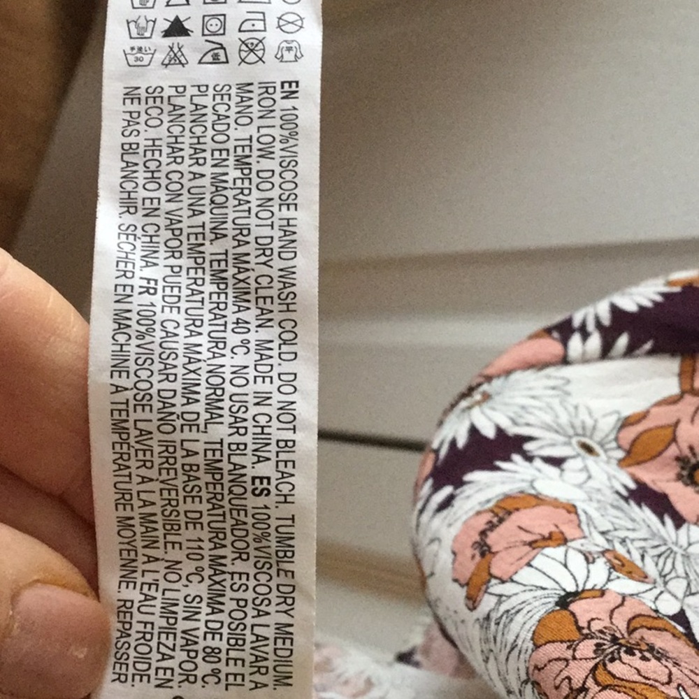 Dress - Picture 4 of 4